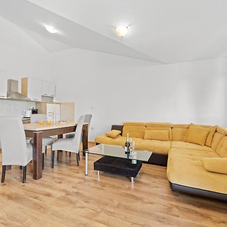 Neea Apartments Medulin Kültér fotó